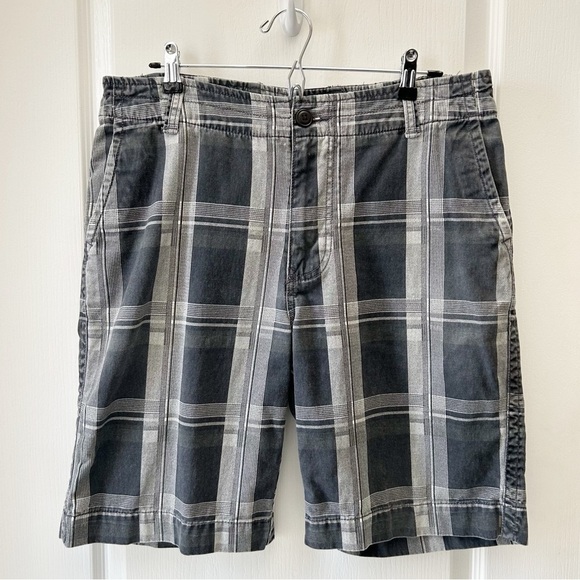 Cherokee Men's Flat Front Cotton Chino Shorts Black and Gray Plaid Size 34 - Picture 2 of 13